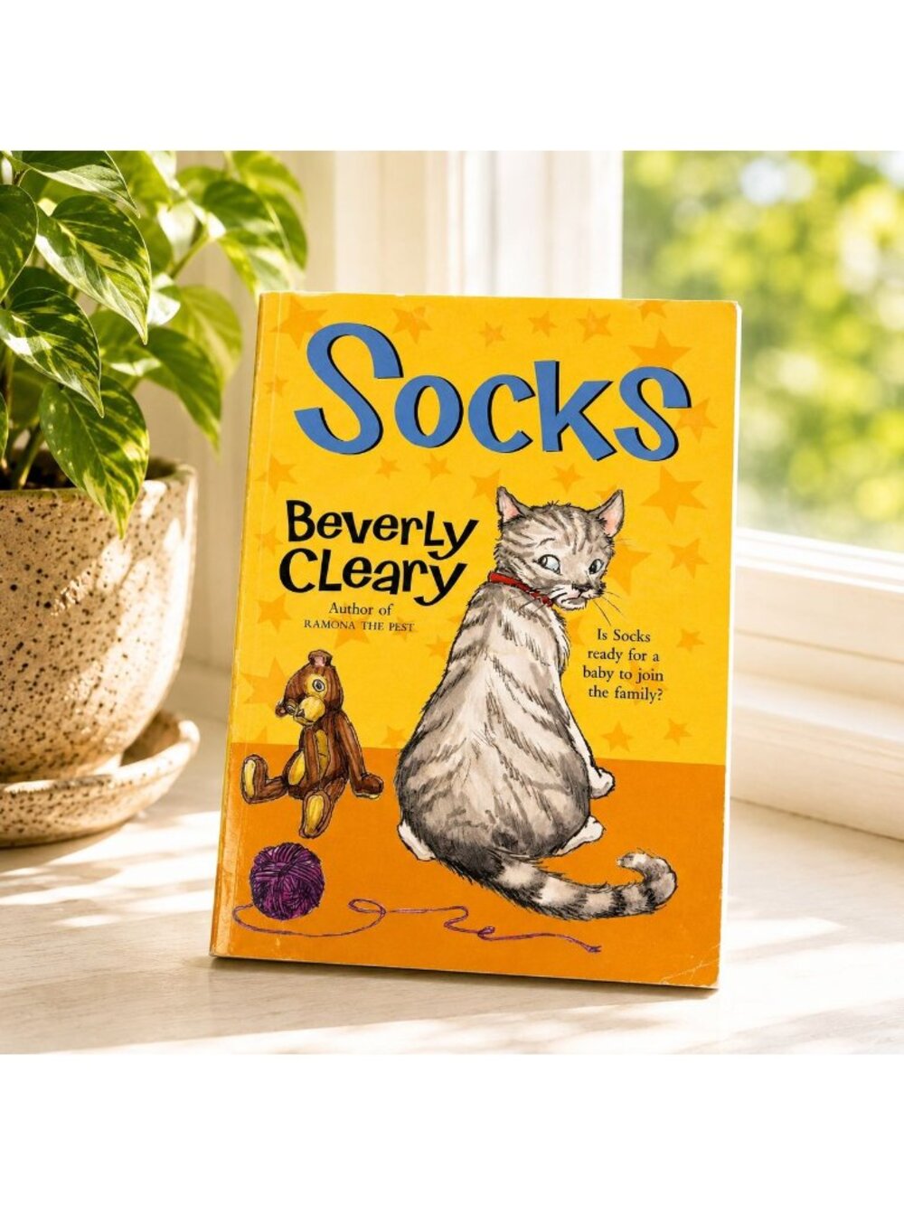 Socks By Beverly Cleary 2001 Scholastic Printing Illustrated By Alan Tiegreen